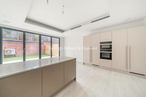 4 bedroom terraced house for sale, Connaught Gardens, Muswell Hill