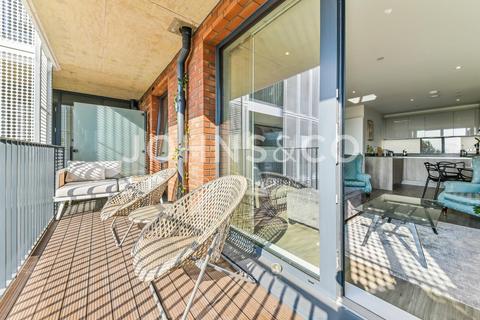 1 bedroom apartment to rent, Chiswick High Road, Chiswick, London,W4
