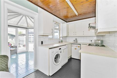 2 bedroom terraced house for sale - Gostling Road, Twickenham, TW2