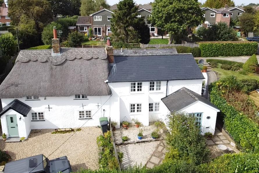Chapel Street, North Waltham, Basingstoke, Hampshire, RG25 4 bed link detached house for sale