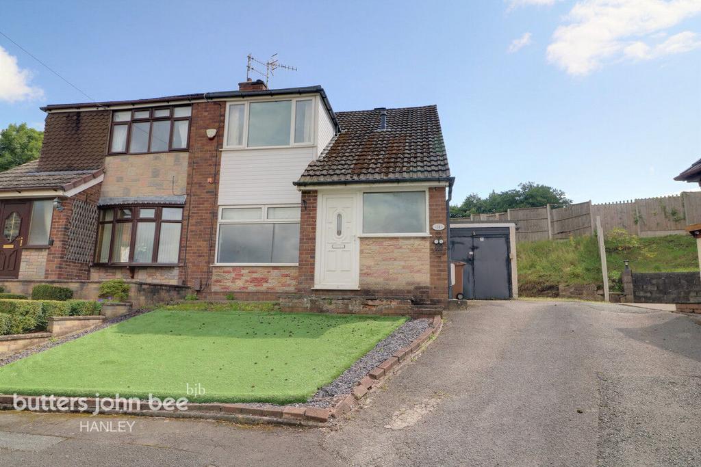 Winston Place, StokeOnTrent ST2 9AH 3 bed semidetached house for