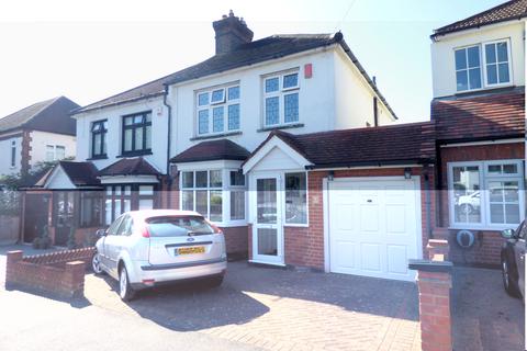 3 bedroom semi-detached house for sale, Highview Gardens, Upminster RM14