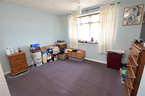 32 Crabtree Avenue, Romford, RM6 5EX