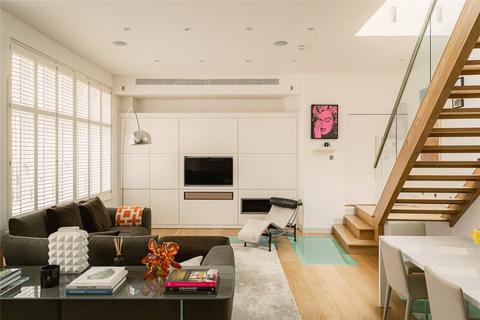 undefined, Ennismore Gardens Mews, Knightsbridge, SW7