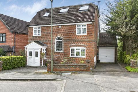 16 Cheriton Close, Barnet, EN4 9TX