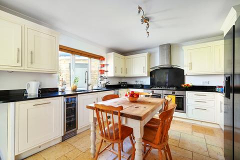 98 Greenways, Ovingdean, Brighton, BN2 7BL