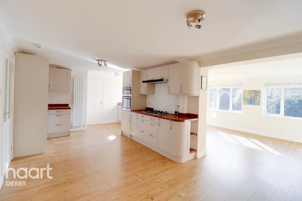 Groombridge Crescent, Heatherton Village, Littleover 4 bed detached