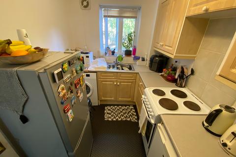 2 bedroom flat to rent, Cambridge Street, Rugby, CV21