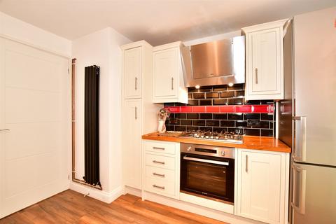 59 Argus Walk, Crawley, RH11 8BQ