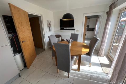 83 Henson Close, Whetstone, Leicester, LE8 6PL