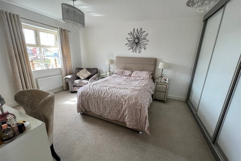 83 Henson Close, Whetstone, Leicester, LE8 6PL