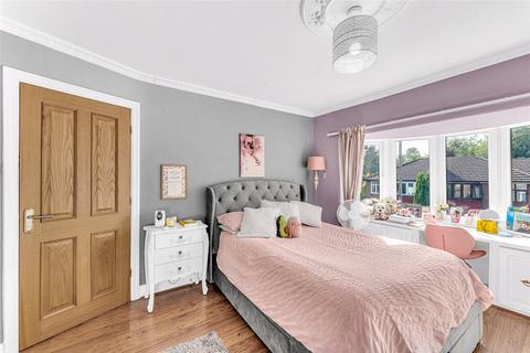 4 Knowle Drive, Prestwich, Manchester, M25 9RN