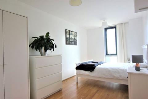 2 bedroom flat for sale, Blackthorn Avenue, London, N7