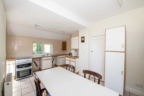 2 Moorside Road, Salford, M7 3PJ