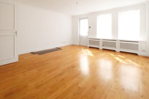 56 Fieldfare Road, London, SE28 8HR