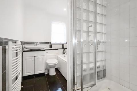 56 Fieldfare Road, London, SE28 8HR