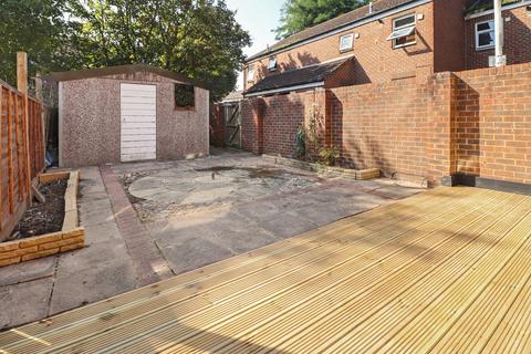 56 Fieldfare Road, London, SE28 8HR