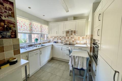 2 bedroom bungalow for sale, Avon Meadow Close, Stratford-upon-Avon CV37