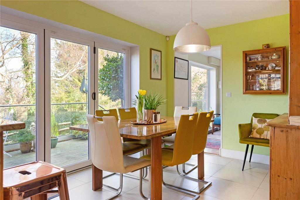 Breakfast Room