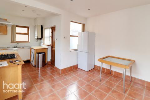 28 Bernard Street, Nottingham, NG5 2AE