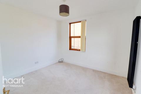 28 Bernard Street, Nottingham, NG5 2AE