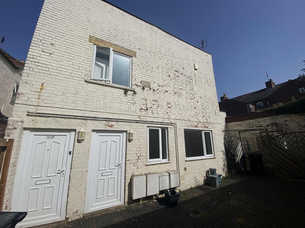 Dudley Road, Grantham, NG31 3 bed flat for sale £120,000