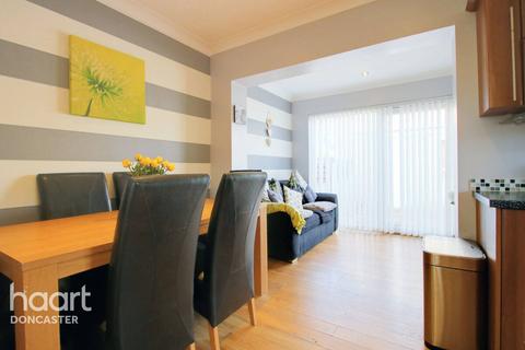 20 Shelley Grove, Doncaster, DN5 8BX