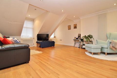 1 bedroom apartment for sale, Promenade, Southport, Merseyside, PR9