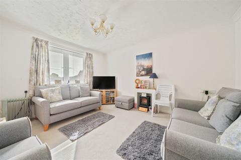 1 bedroom retirement property for sale - 20 Buckingham Court, Shrubbs Drive, Middleton-on-Sea, Bognor Regis, PO22
