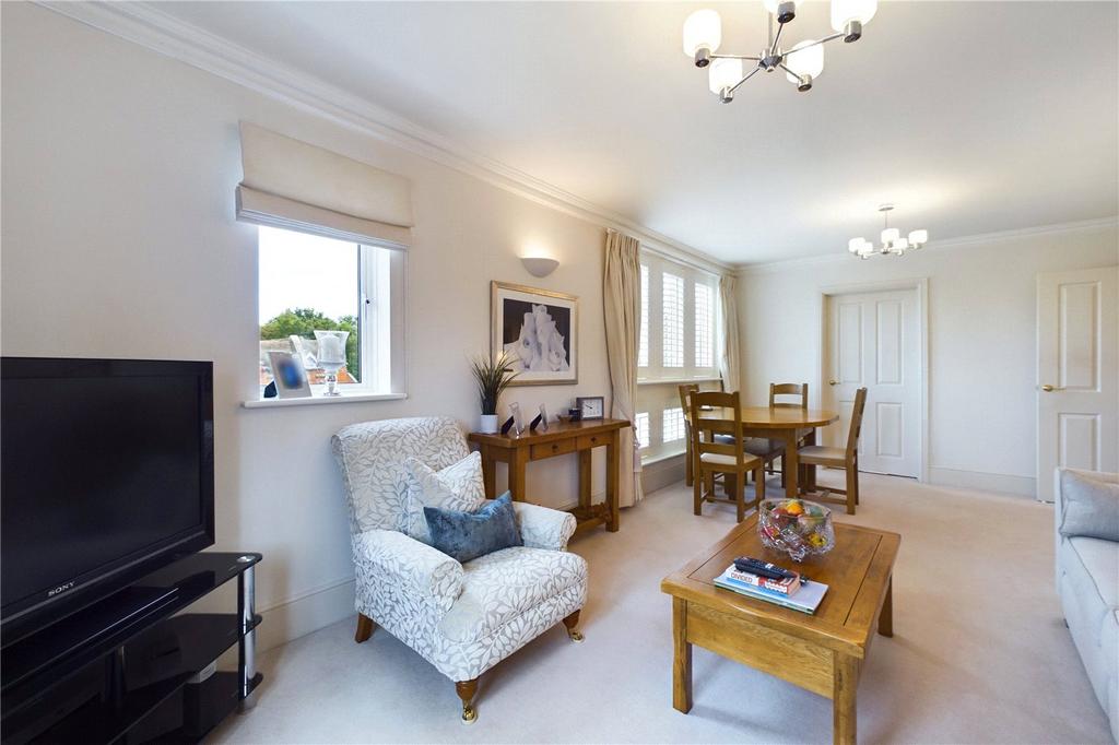 Living / Dining Room