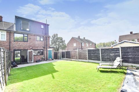 4 bedroom semi-detached house for sale, Sycamore Avenue, Radcliffe, M26