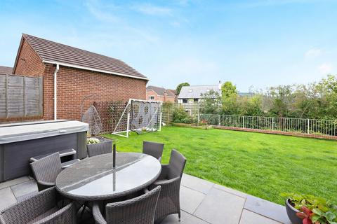 undefined, Ham Close, Charlton Kings, Cheltenham, Gloucestershire GL52