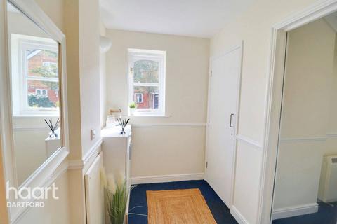 50 Dunlop Close, Dartford, DA1 5LT