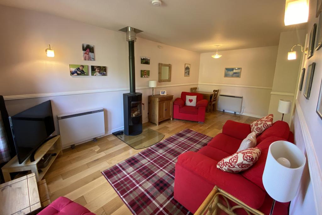 Dalnabay, Aviemore PH22 2 bed semidetached bungalow for sale £224,750