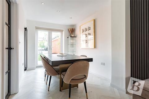 11 Elstar Road, Ongar, CM5 0FR