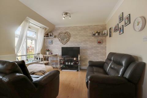 2 bedroom flat for sale, 3 York Road, Woking, Surrey, GU22