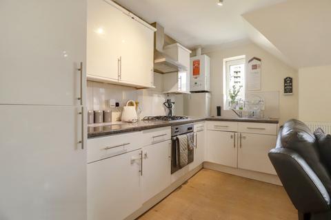 2 bedroom flat for sale, 3 York Road, Woking, Surrey, GU22