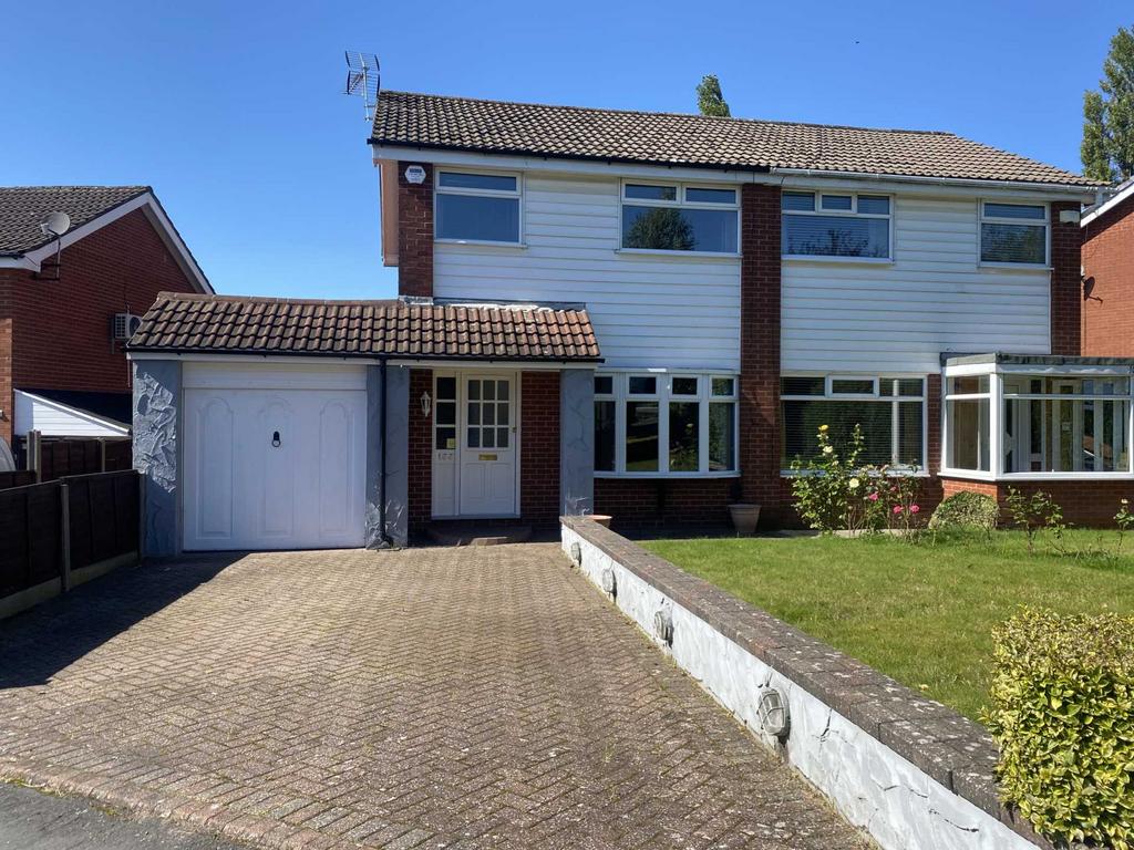 Denbydale Way, Oldham 3 bed semidetached house for sale £250,000