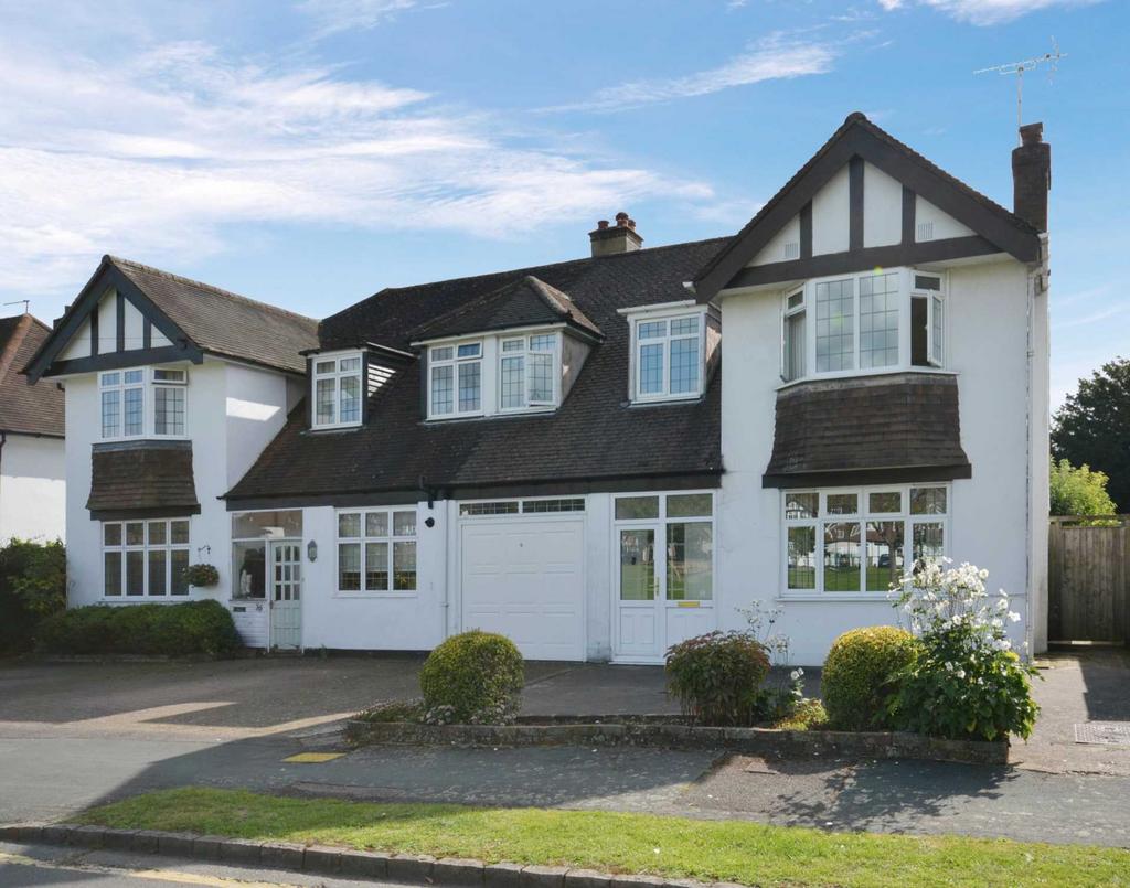 Woodside Close, Amersham 4 bed semidetached house for sale £850,000