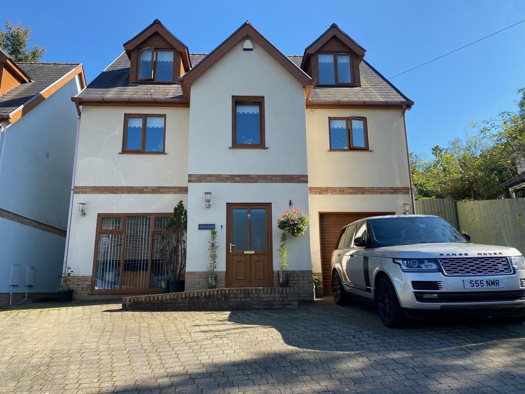 Neath Road, Resolven, Neath, Neath Port Talbot. 5 bed detached house