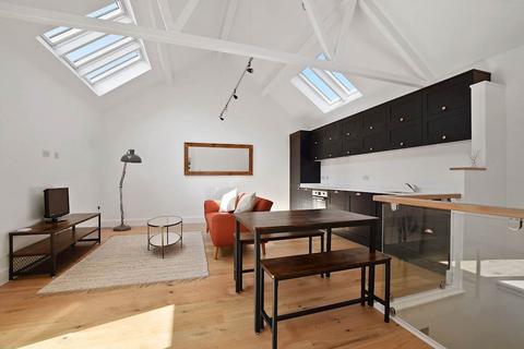 3 bedroom terraced house for sale - London, London W3