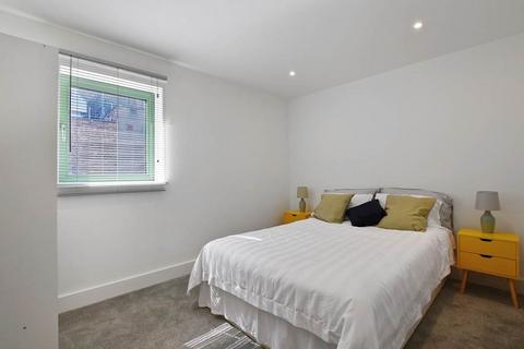 3 bedroom terraced house for sale - London, London W3