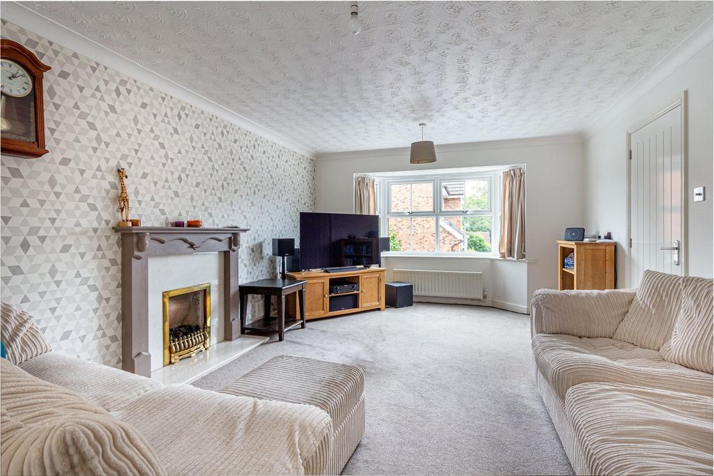 Ettingley Close, Wirehill, Redditch, Worcestershire, B98 4 bed detached house for sale £420,000