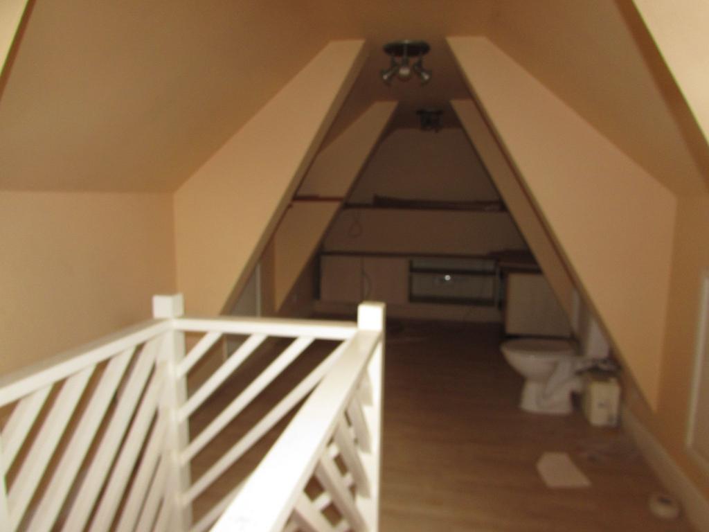 Photograph 17