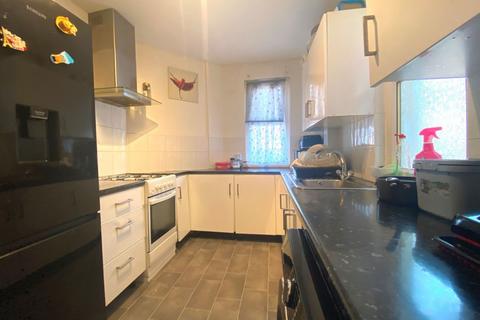 77 Raeburn Road, Northampton, NN2 7ET