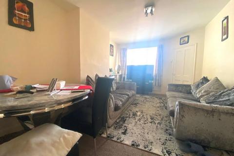 77 Raeburn Road, Northampton, NN2 7ET