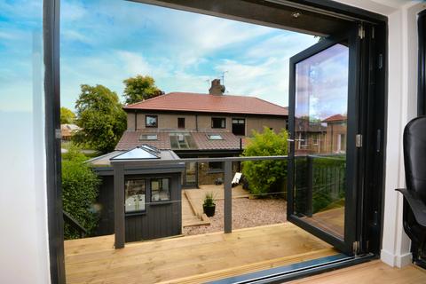 4 bedroom semi-detached house for sale, Burnbrae Gardens, Falkirk, Stirlingshire, FK1 5SB