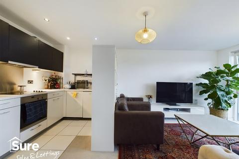2 bedroom apartment to rent, Cranstone Lodge, Cotterells, Hemel Hempstead, Hertfordshire, HP1 1AJ
