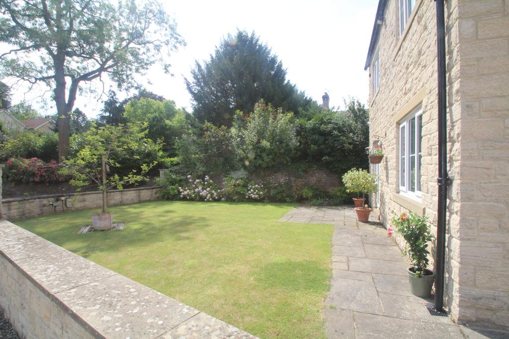 Butts Lane, Lumby, South Milford, Leeds, UK, LS25 4 bed detached house