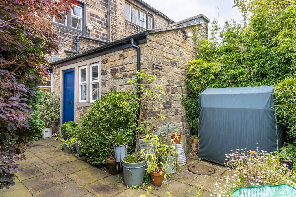 Church Road, Uppermill, Saddleworth 3 bed cottage for sale £360,000